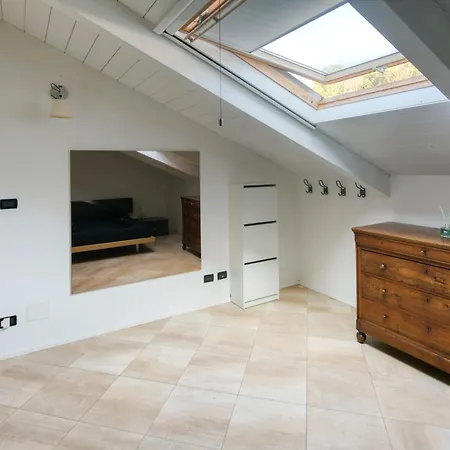 Apartamento Luminosa E Accogliente Mansarda Turín